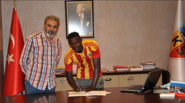 OFFICIEL: Stéphane Badji prêté à Kayserispor (Turquie) pour un an OFFICIEL: Stéphane Badji prêté à Kayserispor (Turquie) pour un an
