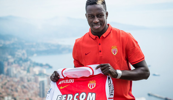 MERCATO: Benjamin Mendy rejoint City et devient le défenseur le plus cher de l'histoire ! MERCATO: Benjamin Mendy rejoint City et devient le défenseur le plus cher de l'histoire !