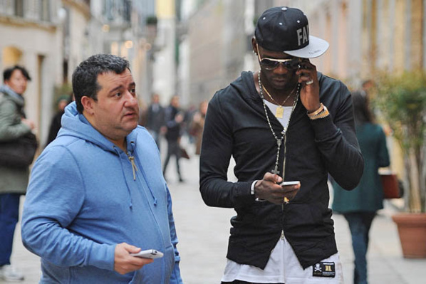 Mino Raiola, célèbre agent de joueur : « Il y a un racisme contre les footballeurs noirs » Mino Raiola, célèbre agent de joueur : « Il y a un racisme contre les footballeurs noirs »