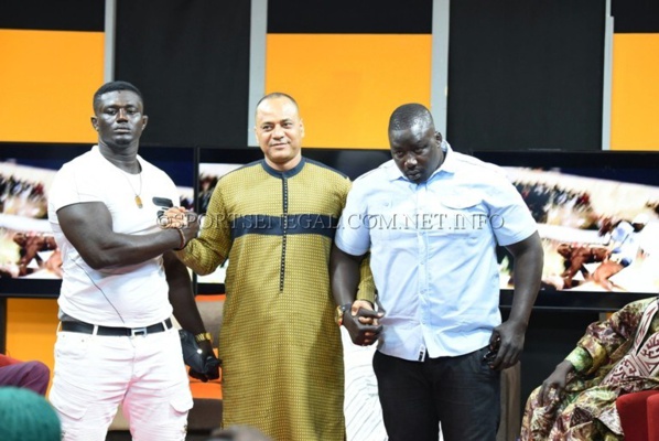 Face to Face à Mbour : Balla Gaye 2 provocateur, Gris Bordeaux boude Face to Face à Mbour : Balla Gaye 2 provocateur, Gris Bordeaux boude