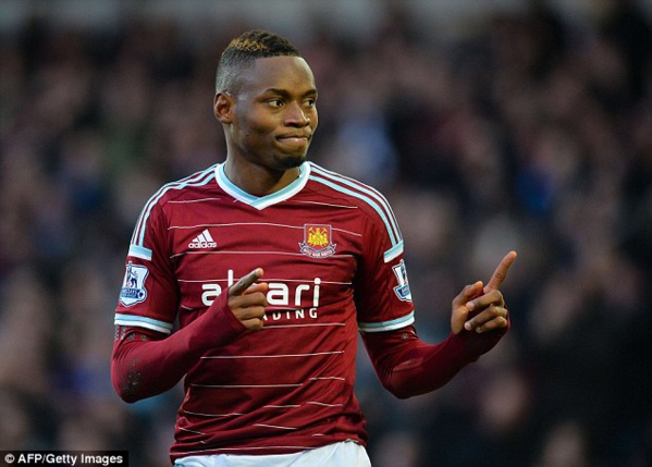 West Ham : Swansea s’intéresse à Diafra Sakho West Ham : Swansea s’intéresse à Diafra Sakho
