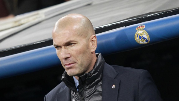 Zidane, «fatigué», réfléchirait à quitter le Real Madrid en fin de saison Zidane, «fatigué», réfléchirait à quitter le Real Madrid en fin de saison