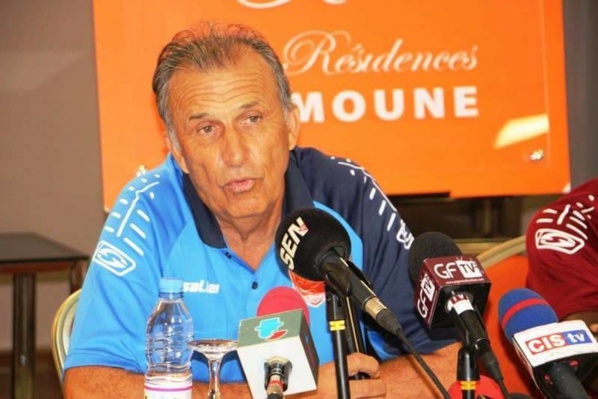 Victor Zvunka : "Génération foot a posé plus de problèmes à Conakry qu’à Dakar" Victor Zvunka : "Génération foot a posé plus de problèmes à Conakry qu’à Dakar"