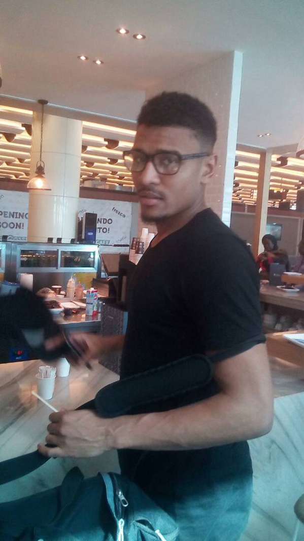 Santy Ngom aperçu à l'AIBD Santy Ngom aperçu à l'AIBD