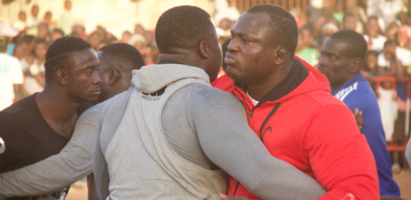 Malaise à Rock Energie : Le staff tire sur Birame Gningue et réclame plus de considération à Modou Lo Malaise à Rock Energie : Le staff tire sur Birame Gningue et réclame plus de considération à Modou Lo