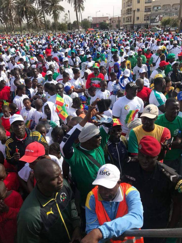 Les images de la grande marche "En route vers la Russie" Les images de la grande marche "En route vers la Russie"