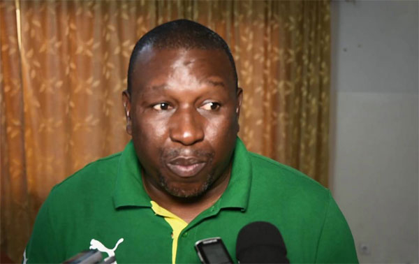 Pape Seydou Ndiaye invité par son entraîneur à diriger sa déception vers la quête d’un titre national