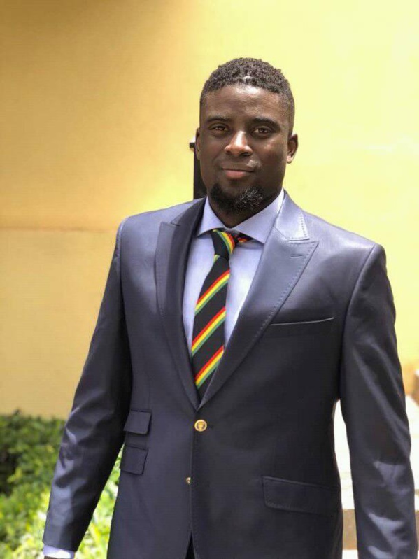 Les images de la remise du drapeau national aux lions Les images de la remise du drapeau national aux lions