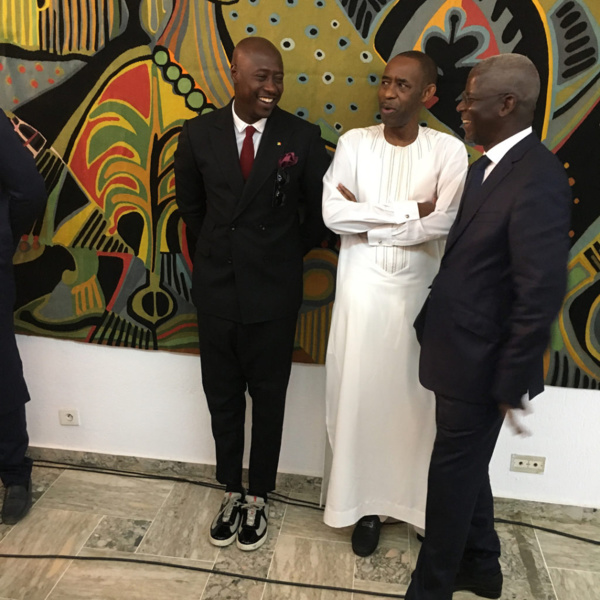 Les images de la remise du drapeau national aux lions