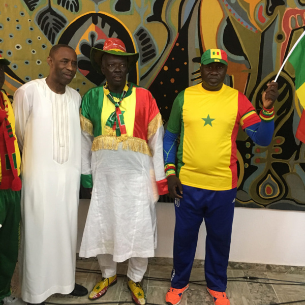 Les images de la remise du drapeau national aux lions