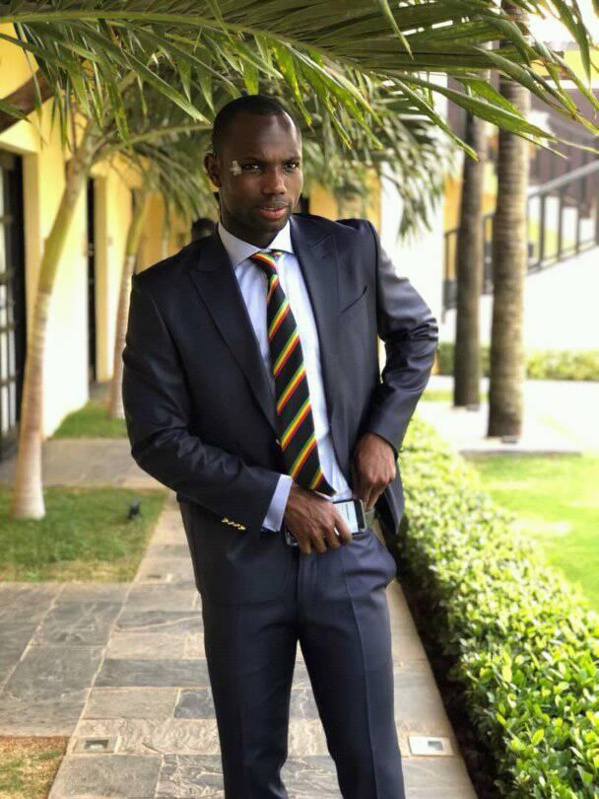 Les images de la remise du drapeau national aux lions Les images de la remise du drapeau national aux lions