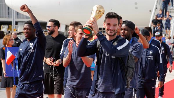 Mondial 2018 : après leur sacre, les Bleus de retour en France