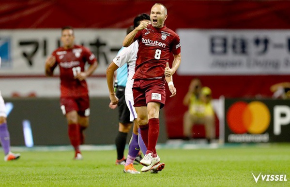 Japon: Iniesta marque un but splendide avec Vissel Kobe (vidéo)
