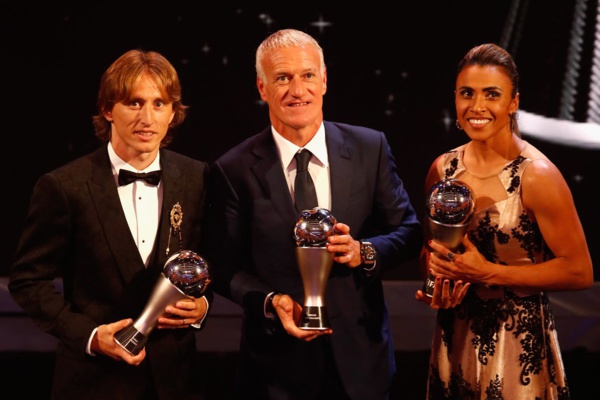 Didier Deschamps élu meilleur entraîneur du monde