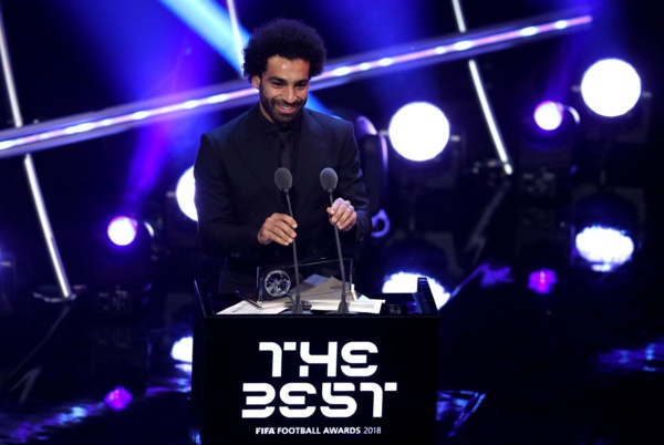 Mohamed Salah, remporte le prix du plus beau but de l'année Mohamed Salah, remporte le prix du plus beau but de l'année
