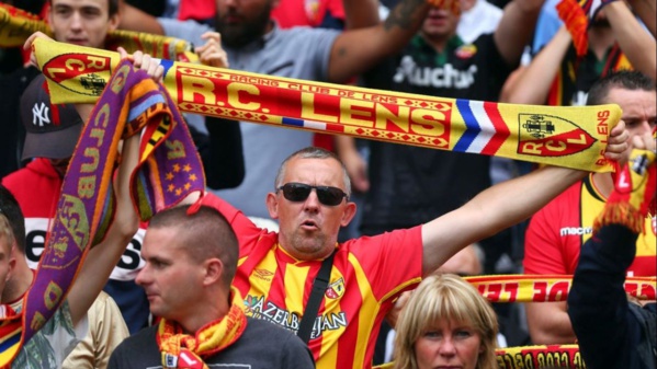 Ligue 2 : Niort tombe devant Lens, 5e but de Yannick Gomis Ligue 2 : Niort tombe devant Lens, 5e but de Yannick Gomis