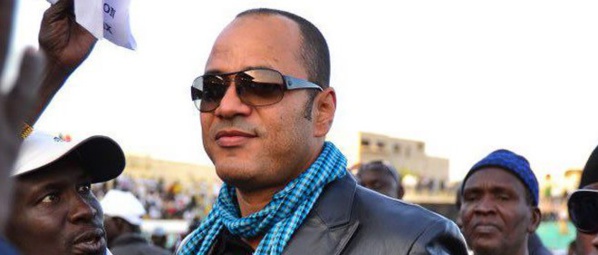 Lutte : Luc Nicolai est sur le combat Gris Bordeaux/Ama Baldé Lutte : Luc Nicolai est sur le combat Gris Bordeaux/Ama Baldé