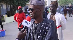 Refus de croiser Balla Gaye 2, Eumeu Sène a-t-il le choix ? Les acteurs donnent leur avis. Refus de croiser Balla Gaye 2, Eumeu Sène a-t-il le choix ? Les acteurs donnent leur avis.