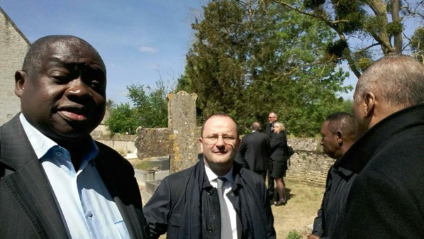 Mathieu Faye premier roi du basket en compagnie de Patrick Bauman Mathieu Faye premier roi du basket en compagnie de Patrick Bauman