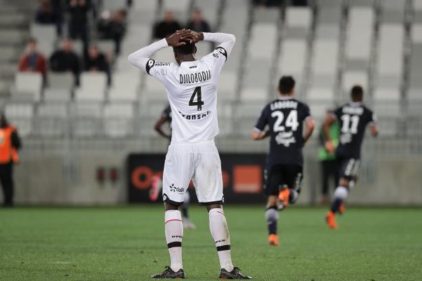 Angleterre : Sunderland a trouvé un accord avec Papy Djilobodji pour son départ Angleterre : Sunderland a trouvé un accord avec Papy Djilobodji pour son départ