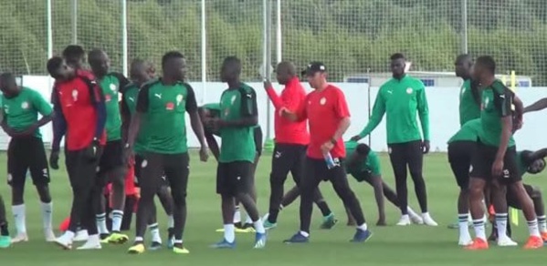 Guinée équatorial : Sénégal : Les Lions à bord d’un vol commercial