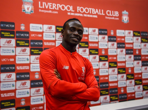 Réaction de Sadio Mané après avoir prolongé son contrat avec Liverpool Réaction de Sadio Mané après avoir prolongé son contrat avec Liverpool