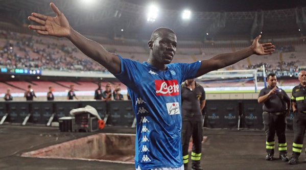 Manchester United propose 103 millions d'euros pour Koulibaly Manchester United propose 103 millions d'euros pour Koulibaly