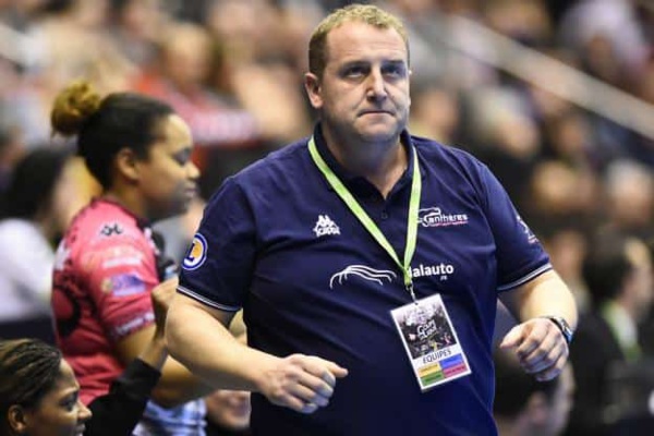 CAN Handball 2018: Frédéric Bougeant, coach des Lionnes: « Les deux jours de repos nous ont permis de faire mal physiquement à l’Algérie » CAN Handball 2018: Frédéric Bougeant, coach des Lionnes: « Les deux jours de repos nous ont permis de faire mal physiquement à l’Algérie »