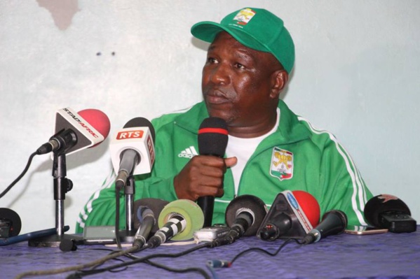 Malick Daf, coach Jaraaf : « Rien n’est impossible en football » Malick Daf, coach Jaraaf : « Rien n’est impossible en football »