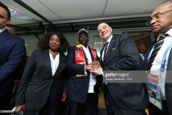 EXCLUSIF SPORT221 : Macky Sall reçoit en audience Gianni Infantino, Ahmad Ahmad et Fatma Samoura ce dimanche 06 janvier EXCLUSIF SPORT221 : Macky Sall reçoit en audience Gianni Infantino, Ahmad Ahmad et Fatma Samoura ce dimanche 06 janvier