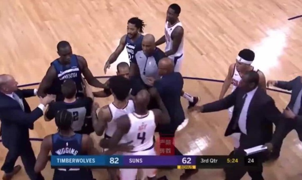 Réaction de Gorgui Sy Dieng à la suite de son altercation avec Devin Booker