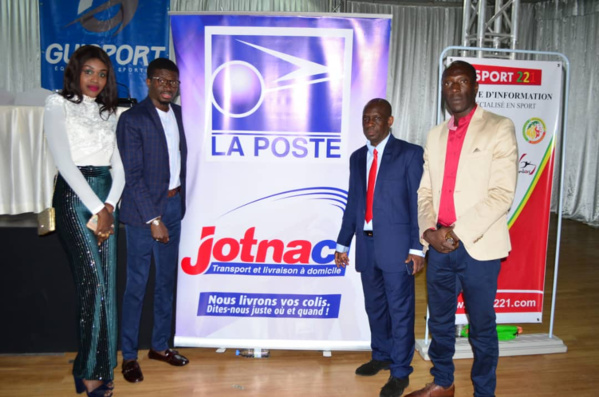 Cérémonie de remise des prix : Le Dg de la Poste M. Siré Dia a été bien représenté Cérémonie de remise des prix : Le Dg de la Poste M. Siré Dia a été bien représenté