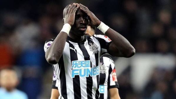 Newcastle : Momo Diamé contracte une blessure aux Ishios Newcastle : Momo Diamé contracte une blessure aux Ishios