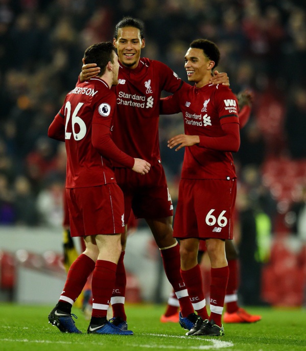 Premier League : Liverpool et City lâchent Tottenham, MU s'impose Premier League : Liverpool et City lâchent Tottenham, MU s'impose