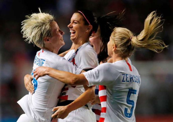 Football : les Américaines attaquent leur fédération pour « discrimination » Football : les Américaines attaquent leur fédération pour « discrimination »