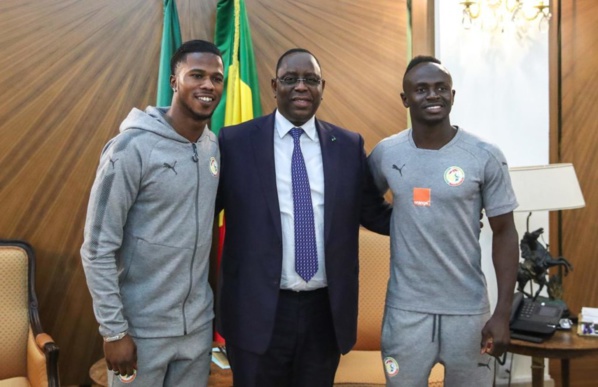 Sadio Mané et Keita Baldé reçus par le Président Macky Sall Sadio Mané et Keita Baldé reçus par le Président Macky Sall
