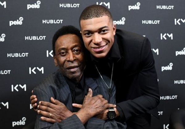 PHOTOS : la rencontre entre Mbappé et Pelé PHOTOS : la rencontre entre Mbappé et Pelé