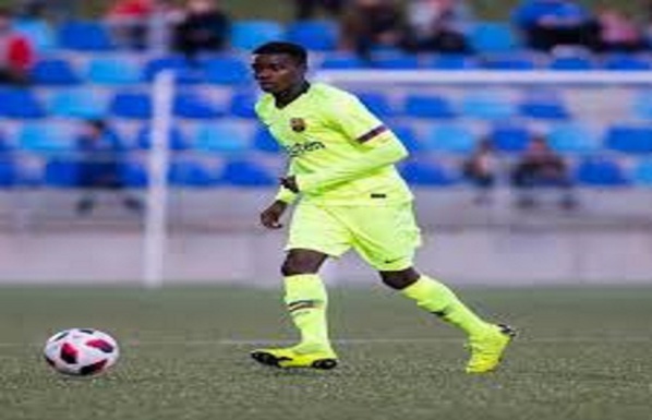 Barcelone : Moussa Wagué titulaire face à Huesca Barcelone : Moussa Wagué titulaire face à Huesca