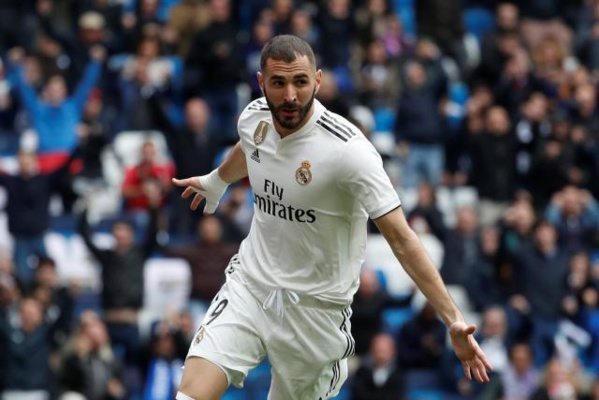 Karim Benzema offre la victoire au Réal Madrid avec un triplé Karim Benzema offre la victoire au Réal Madrid avec un triplé