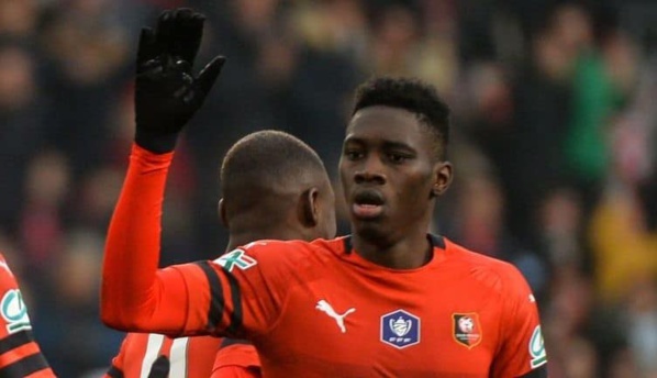 Mercato : Borrussia Dortmund veut Ismaila Sarr cet été ! Mercato : Borrussia Dortmund veut Ismaila Sarr cet été !