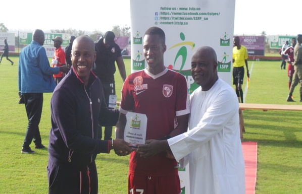 Génération Foot: Jean Louis Barthélémy Diouf meilleur buteur et homme du match Génération Foot: Jean Louis Barthélémy Diouf meilleur buteur et homme du match