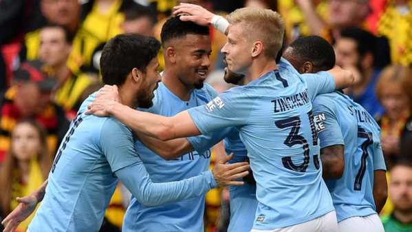 Manchester City remporte la Cup et réalise un triplé historique Manchester City remporte la Cup et réalise un triplé historique