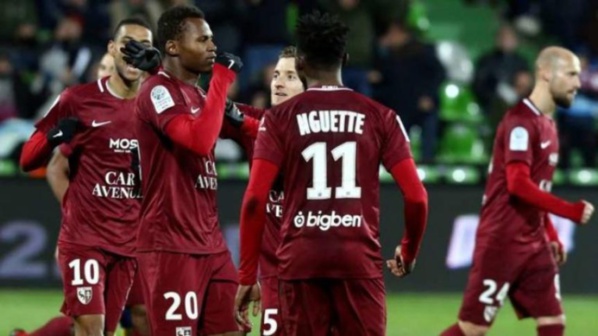Trophées UNFP: Habib DIALLO et Opa NGUETTE dans l’équipe type de la Ligue 2 Trophées UNFP: Habib DIALLO et Opa NGUETTE dans l’équipe type de la Ligue 2