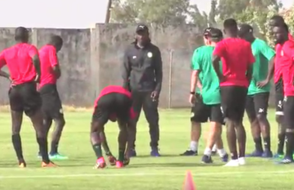 3e Galop des Lions à Diambars : Une bonne ambiance lors de l'entraînement ouvert au public 3e Galop des Lions à Diambars : Une bonne ambiance lors de l'entraînement ouvert au public