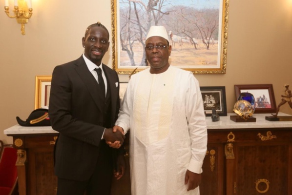 Audience au Palais : Macky Sall reçoit l’international français Mamadou Sakho (Photos)