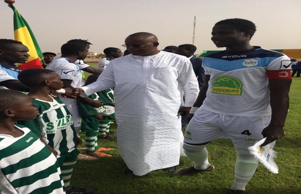 Coupe du Sénégal : Teungueth FC remporte le trophée et va représenter le Sénégal à la Coupe CAF Coupe du Sénégal : Teungueth FC remporte le trophée et va représenter le Sénégal à la Coupe CAF