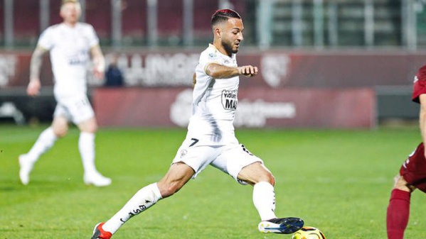 CAN 2019 - Algérie : Haris Belkebla montre ses fesses et se fait écarté de la sélection