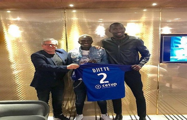 Mercato: L’ancien attaquant de NGB, Moussa Djité signe un contrat de trois ans à Grenoble ! Mercato: L’ancien attaquant de NGB, Moussa Djité signe un contrat de trois ans à Grenoble !