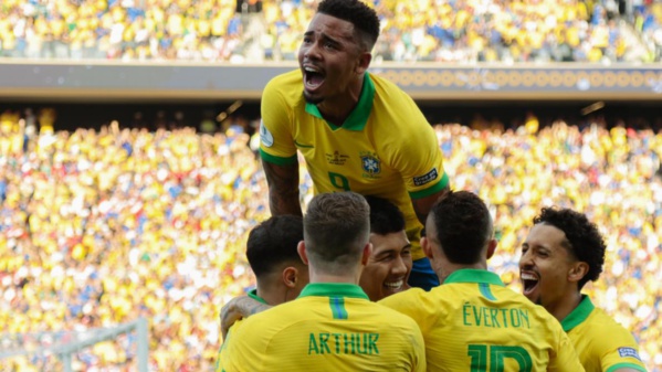 Copa america : le Brésil bat le Pérou (5-0) et file en quarts