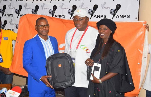 Couverture de la Can 2019 : Orange gâte les envoyés spéciaux sénégalais Couverture de la Can 2019 : Orange gâte les envoyés spéciaux sénégalais